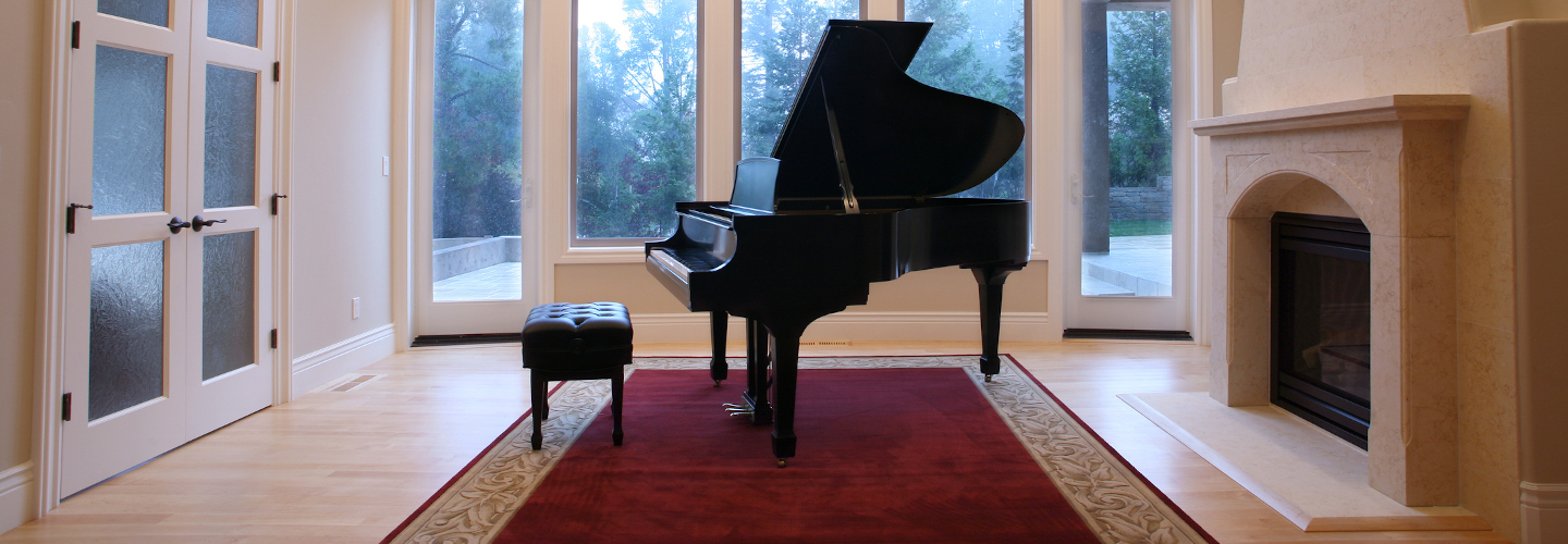 Grand-Piano-in-Luxury-Living-Room
